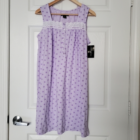 Other - NWT Earth Angels Lilac Floral Sleeveless Gown